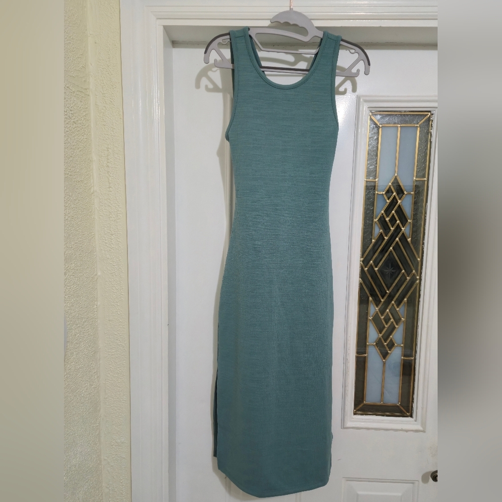 Sleeveless Teal Dress